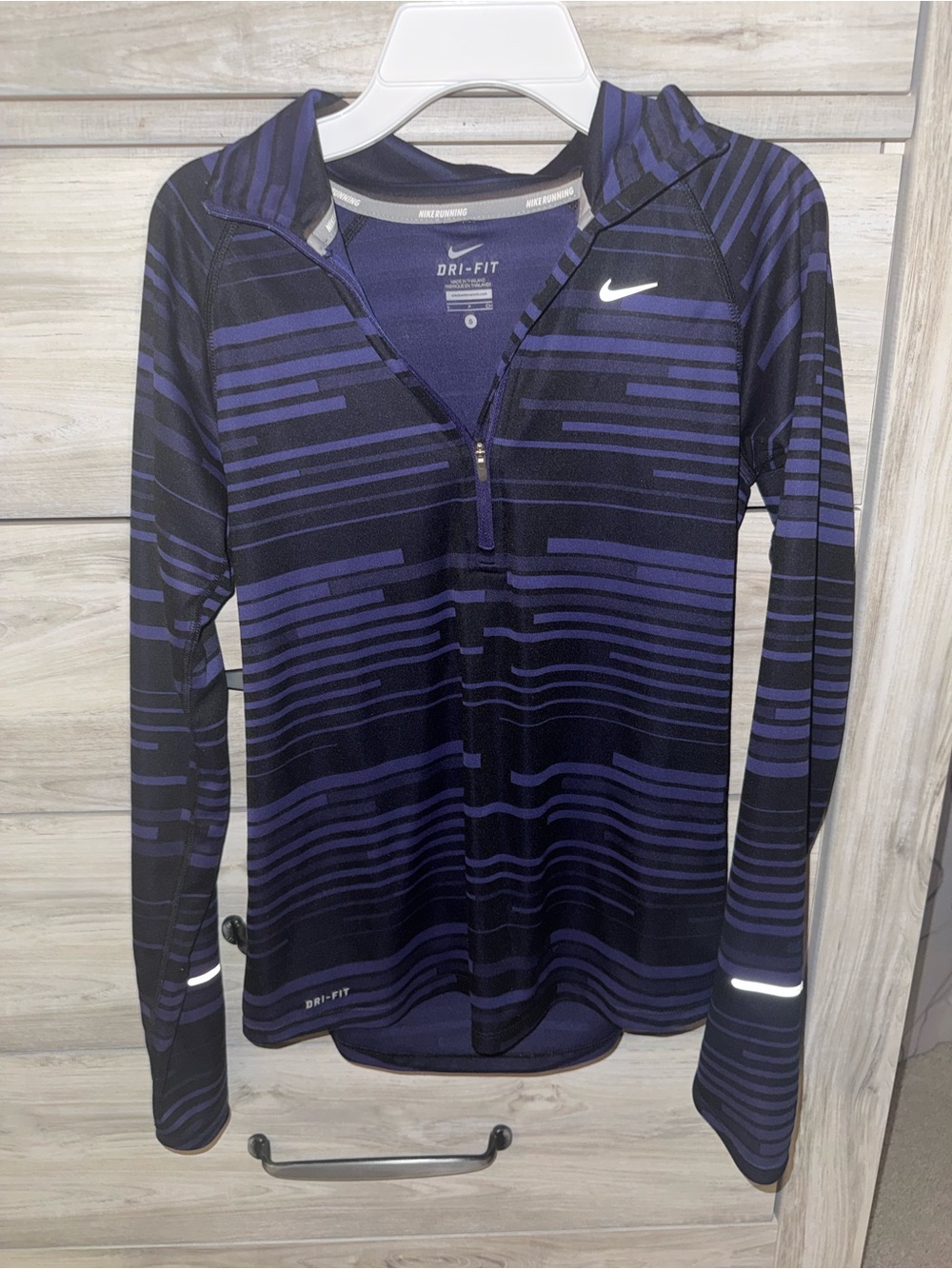 Nike Women’s Dri-FIT Running Quarter-Zip
